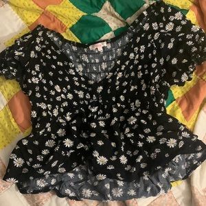 Cute daisy top